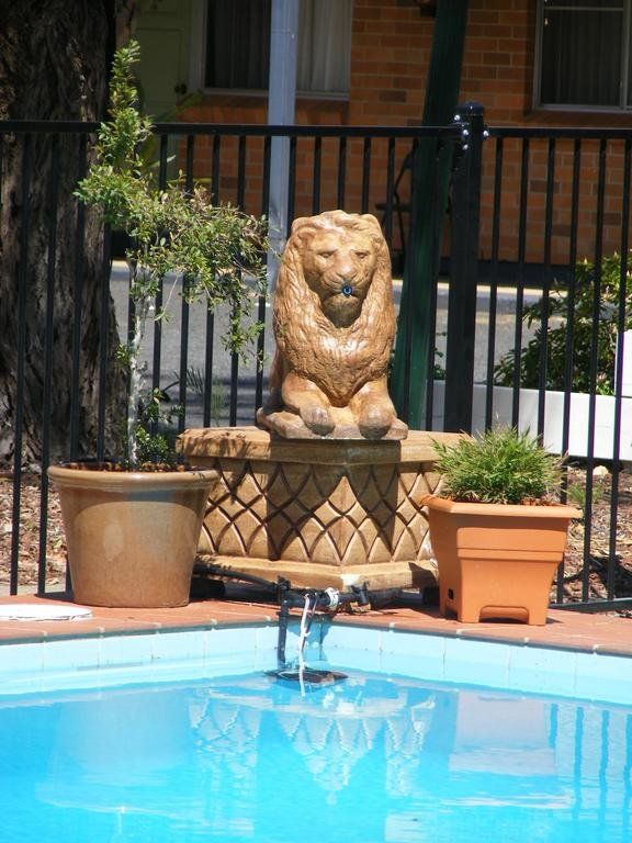 Outdoor Pictures 17