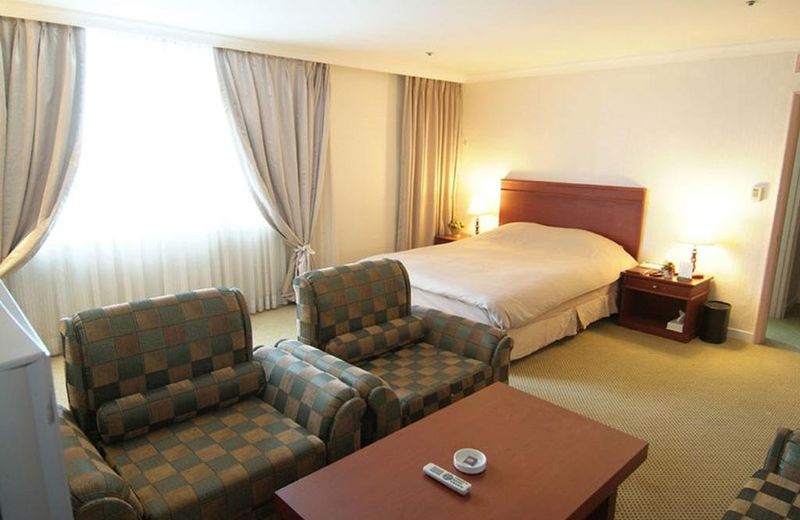 Grand Hotel Pyeongtaek Lake