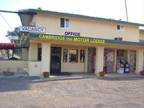 CAMBRIDGE INN MOTOR LODGE