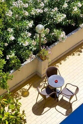 Outdoor Pictures 22