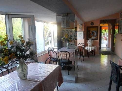 hotel la rondinella
