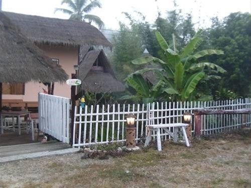HUT THAPAI RESORT AND ONSEN
