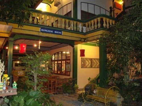 HANGJENG GUESTHOUSE
