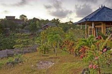 ROCKY BUNGALOWS