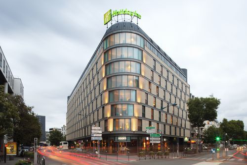 Holiday Inn Paris - Porte De Clichy, an IHG Hotel