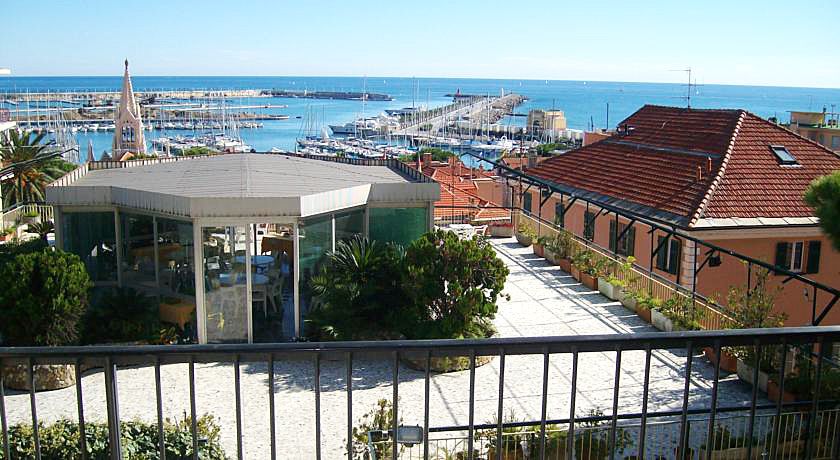 Outdoor Pictures 1