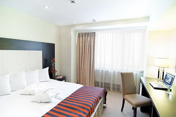 SunFlower Park Hotel