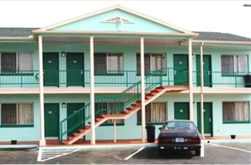 FOUNTAIN INN & SUITES
