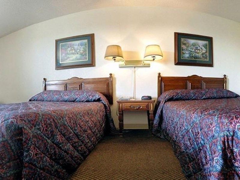 FairBridge Inn Express at Windsor Oaks