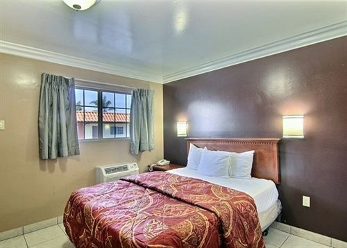 Rodeway Inn Ventura