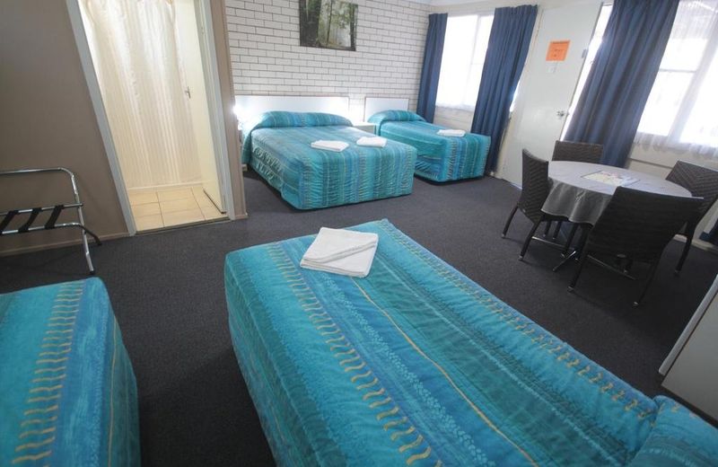 Binalong Motel