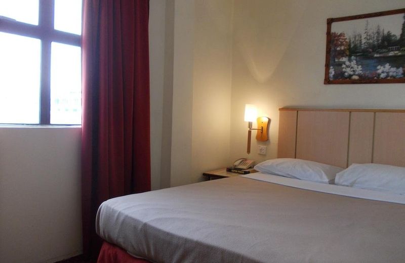 Hotel Sri Sutra