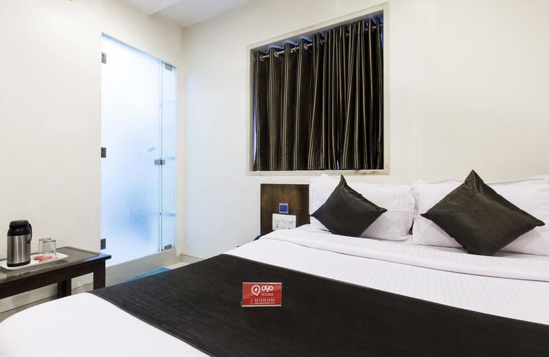 Hotel Causeway, Colaba