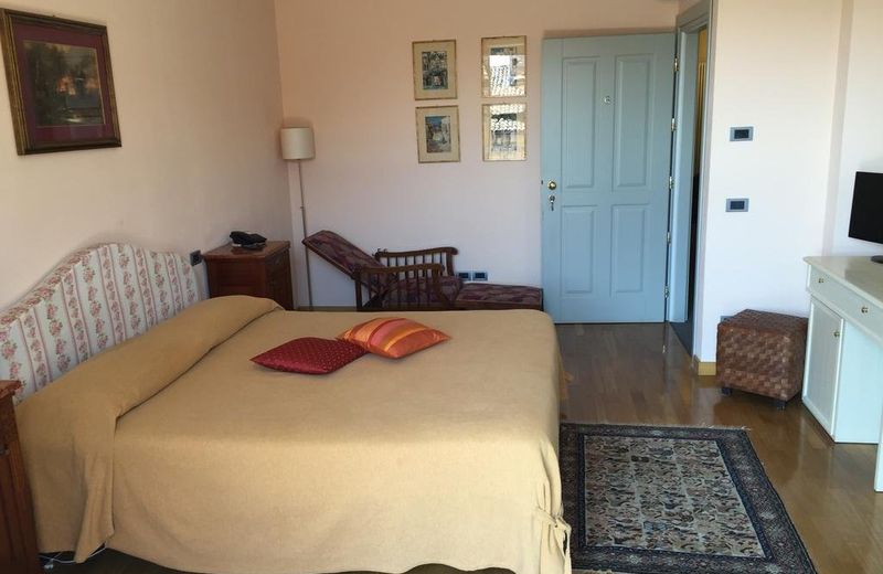 Hotel Castelbourg