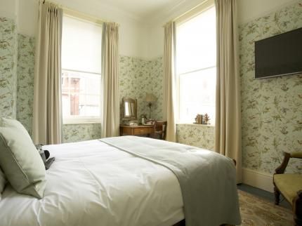 Crown Hotel