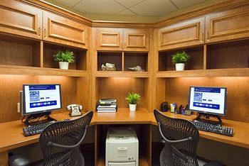 Hilton Garden Inn Lake Forest Mettawa