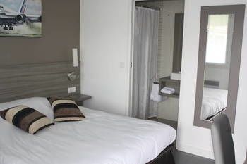 Airport Hotel