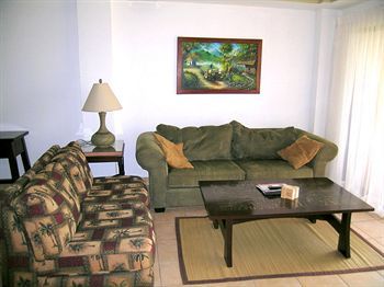 La Paloma Condominiums