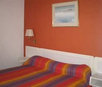 Auberge De Vendeuil