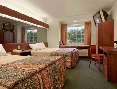 Bridgepointe Inn & Suites Toledo-Perrysburg-Rossford-Oregon-Maumee by Hollywood Casino