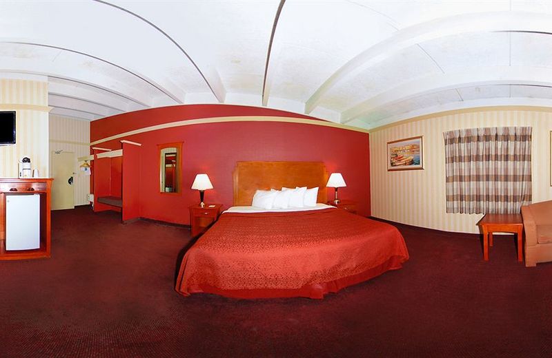 Quality Inn & Suites Kansas City - Independence I-70 East