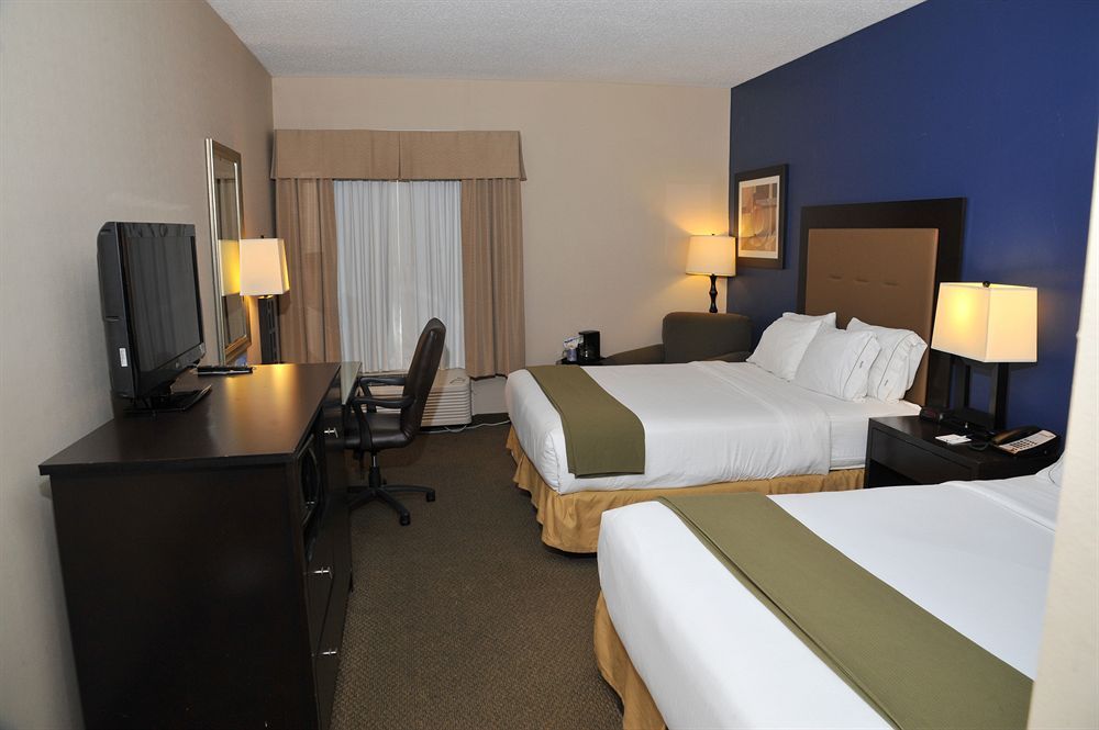 Holiday Inn Express & Suites Ashland, an IHG Hotel