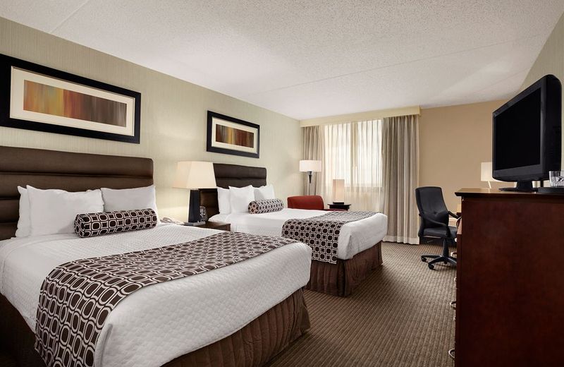Crowne Plaza Columbus North - Worthington, an IHG Hotel