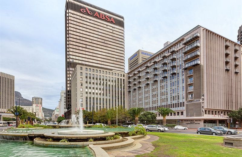 Fountains Hotel