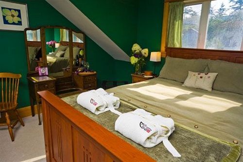 The Craftsman Bed & Breakfast