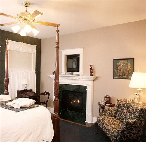 CHINA CLIPPER INN - BED AND BREAKFAST - ADULTS ONLY