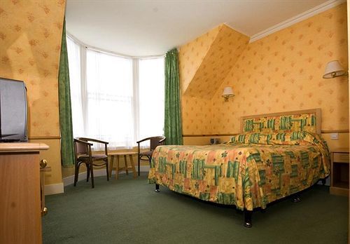 Kilmarnock Arms Hotel