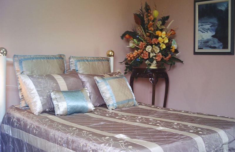 Shammah's Bed & Breakfast
