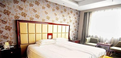 Oscar Holiday Hotel