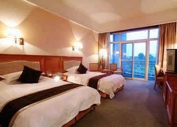NEW YALLAN HOTEL DEQING