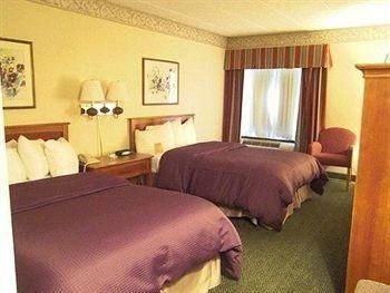 Holiday Lodge Hotel and Conference Center