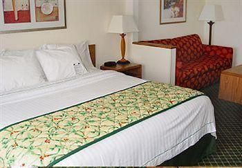 Fairfield Inn & Suites Peru