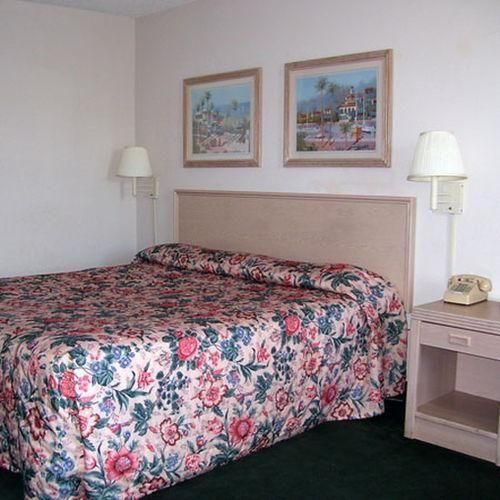 Woodstream Inn