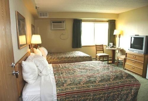 AmericInn by Wyndham Roseau