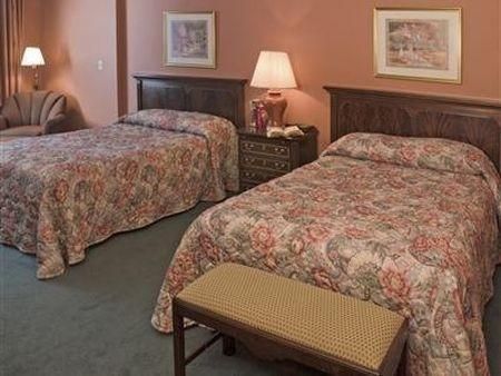The Historic Summit Inn