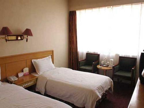 TONGBAO INTERNATIONAL AIRPORT HOTEL