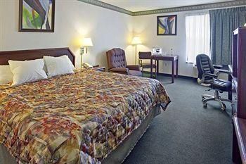 Baymont Inn & Suites Somerset