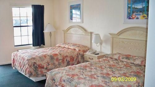 Cypress Inn
