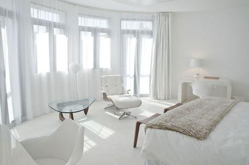 HOTEL 111