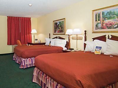 Northeast College Inn
