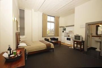 ELLIOTT STREET HOTEL