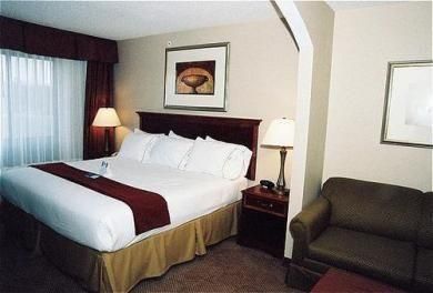 Holiday Inn Express Hotel & Suites Bay City, an IHG Hotel