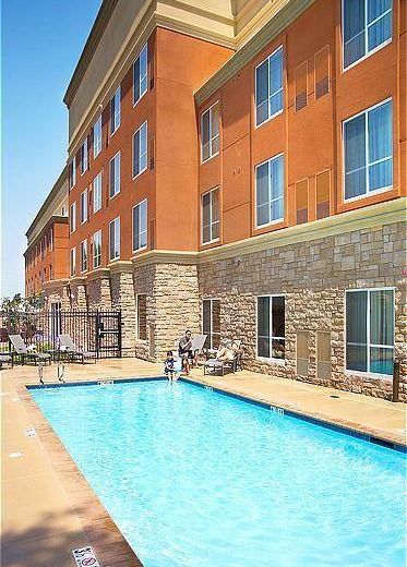 Holiday Inn Oakland Airport, an IHG Hotel