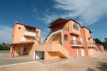 Maria's Filoxenia Suites