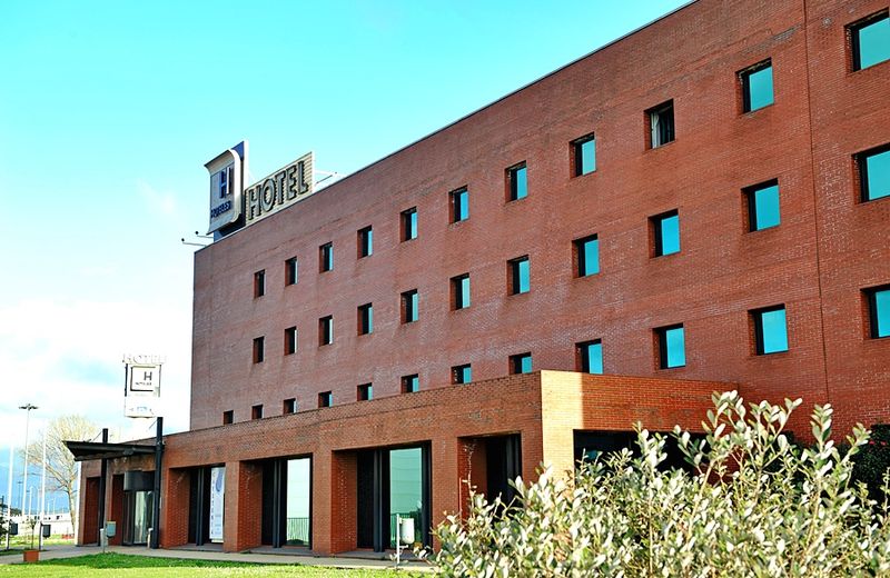 Hotel City Express Santander Parayas