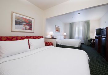 Fairfield Inn by Marriott Tracy